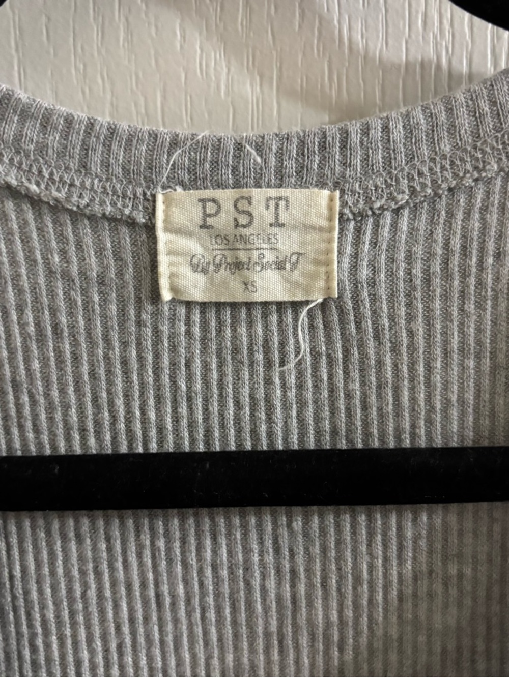Project Social T Light Gray Ribbed V-Notch Tank - Picture 2 of 3